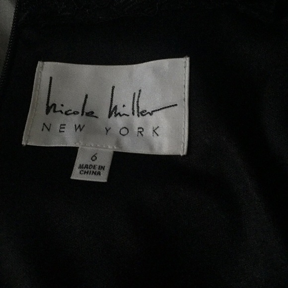 NWT, Nicole Miller, lace dress size 6 - Picture 7 of 8